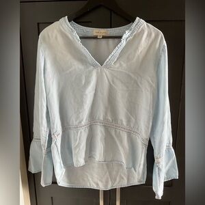 💙👕 Anthropologie Cloth & Stone Chambray Lace V-Neck Tencel Smock Top | Size M